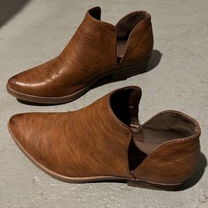 COPY - Women’s Seven Tan leather ankle booties with deep V slits down the side.…